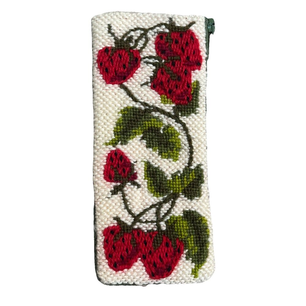 Vintage Handmade Needlepoint Eyeglass Case Strawberries Glasses Holder Zippered